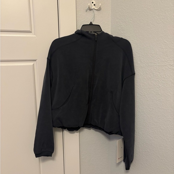 NWT!🍋🍋Lululemon Softstreme Full-Zip Hoodie🍋🍋. Size 8. Color Black. - Picture 7 of 13